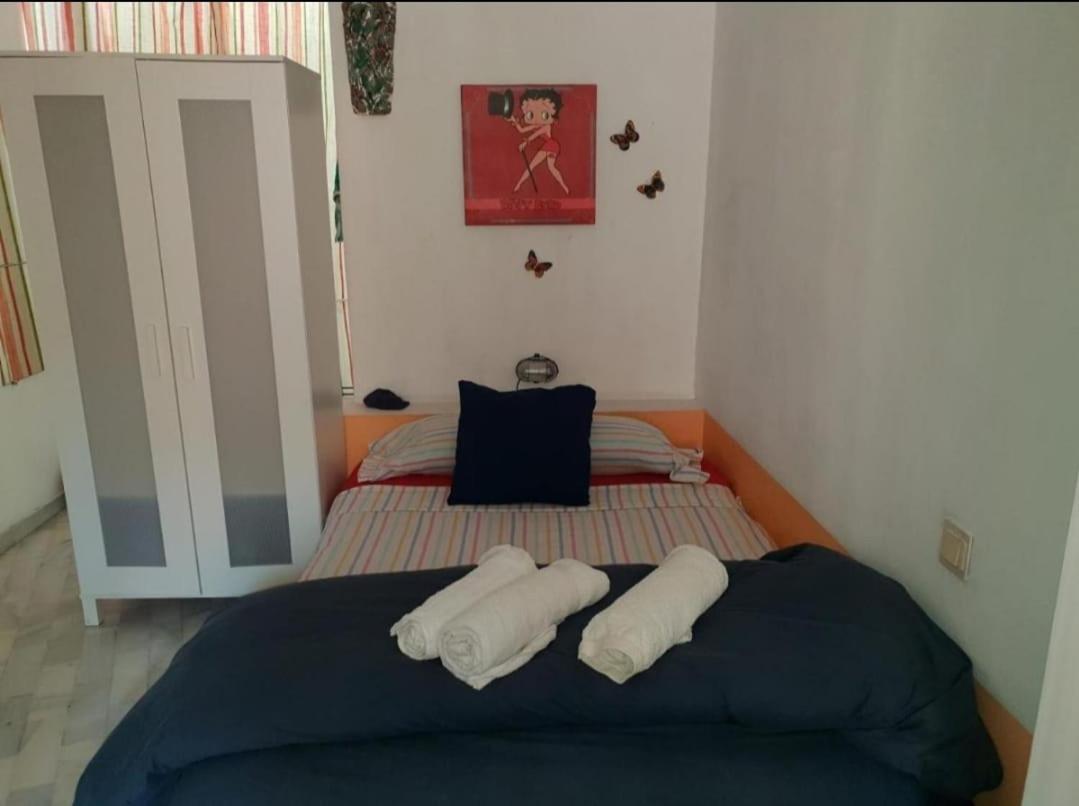 Apartamento Tipo Loth Alameda Севилья Экстерьер фото